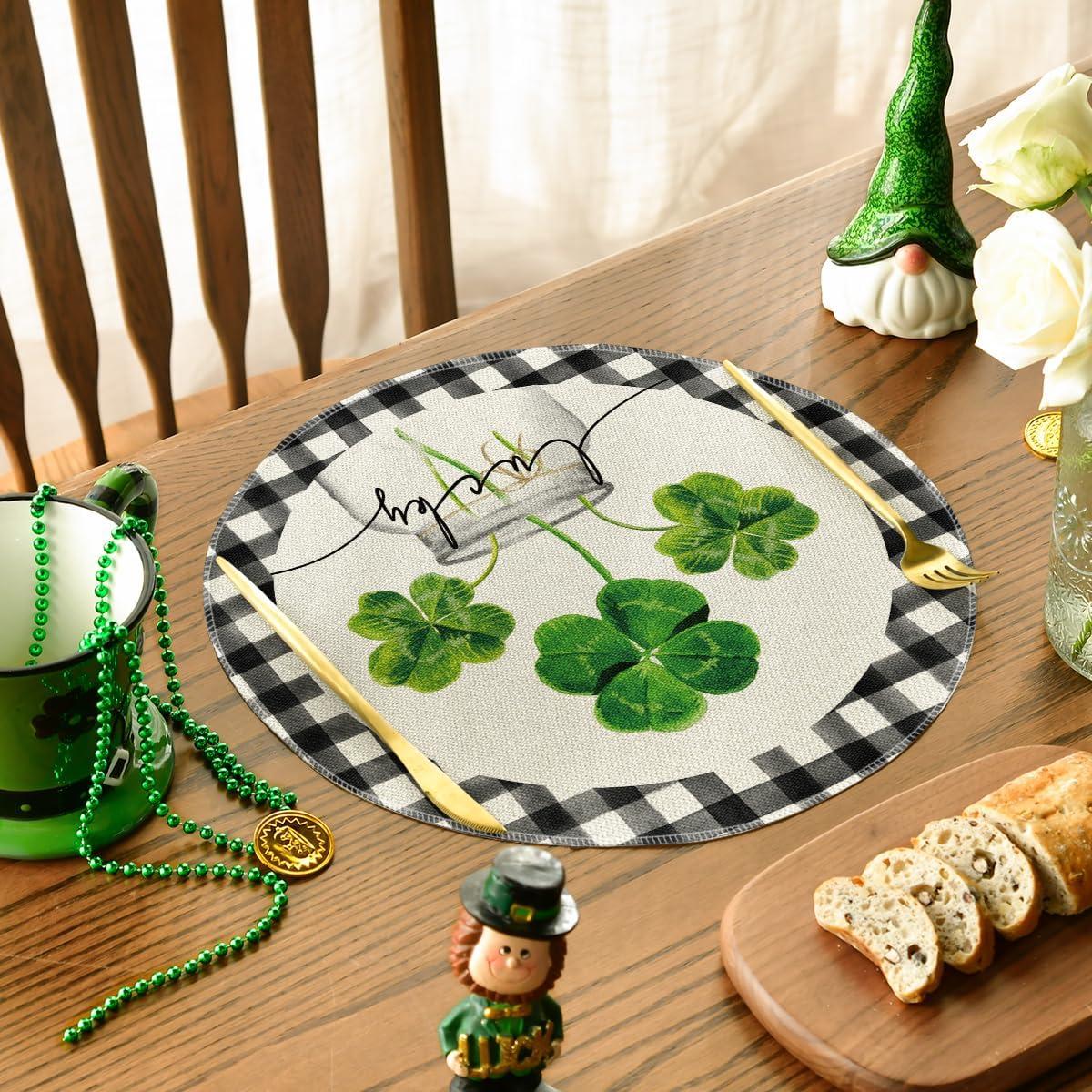 imageArtoid Mode Lucky Shamrock Vase St Patricks Day Placemats Set of 4 Holiday 12x18 Inch Table Mats for Party Kitchen Dining DecorationBeige