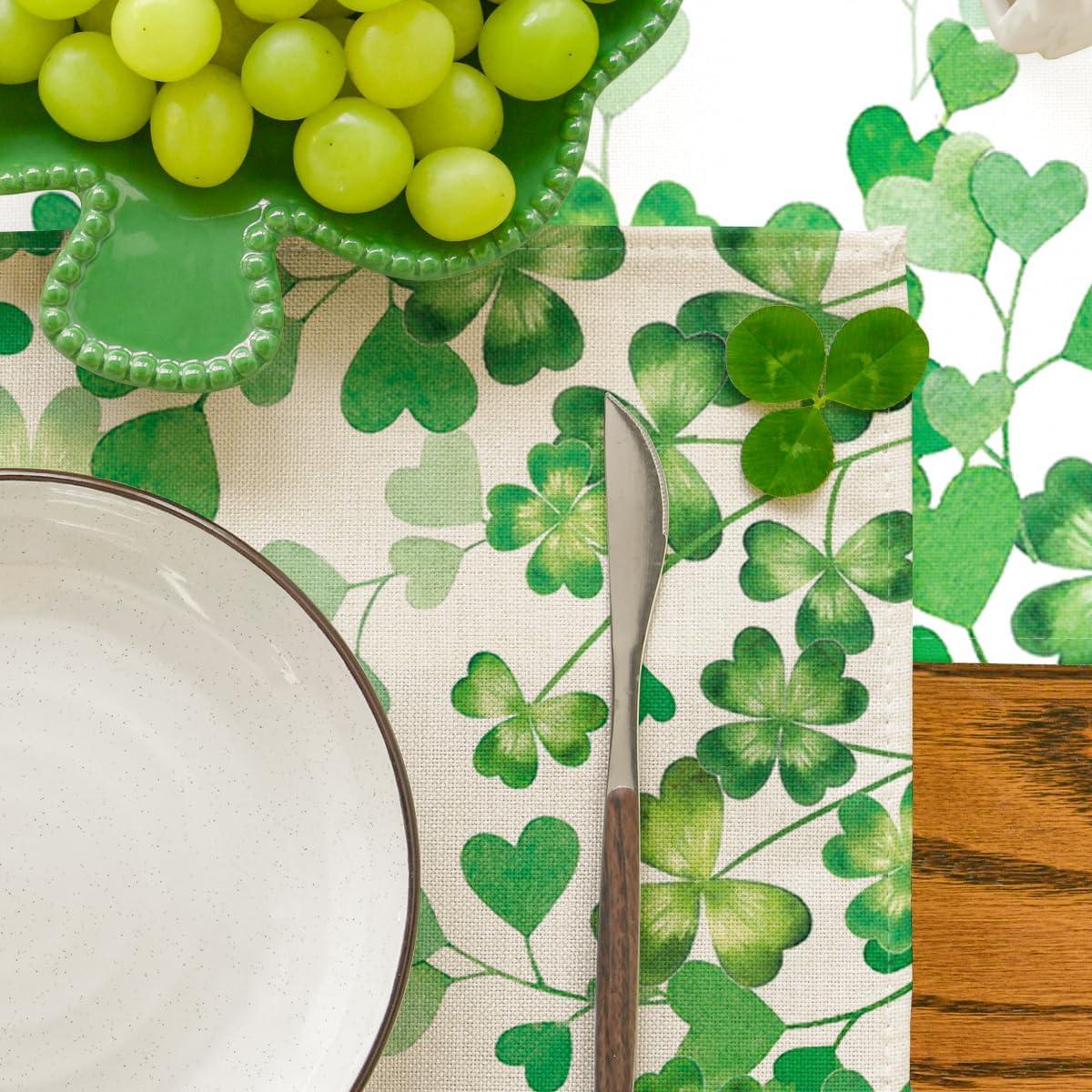 imageArtoid Mode Shamrock Love Heart Round St Patricks Day Placemats Set of 4 15 Inch Seasonal Round Table Mats for Party Kitchen Dining DecorationBeige