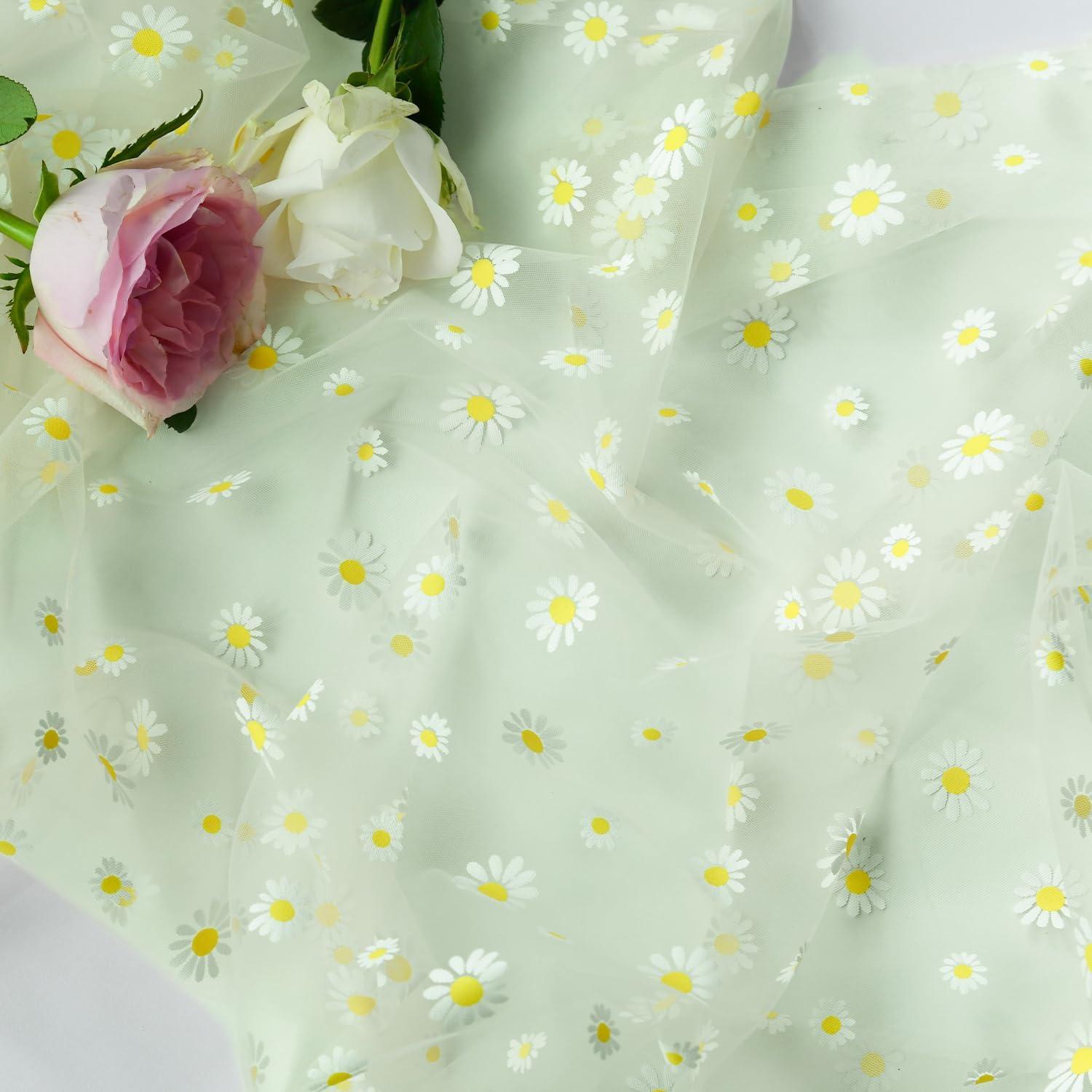 imageArtoid Mode White Daisy Summer Gauze Table Runner 120 Inch 10FT Seasonal Sheer Dining Wedding Holiday Birthday Table Decor for Home PartyGreen