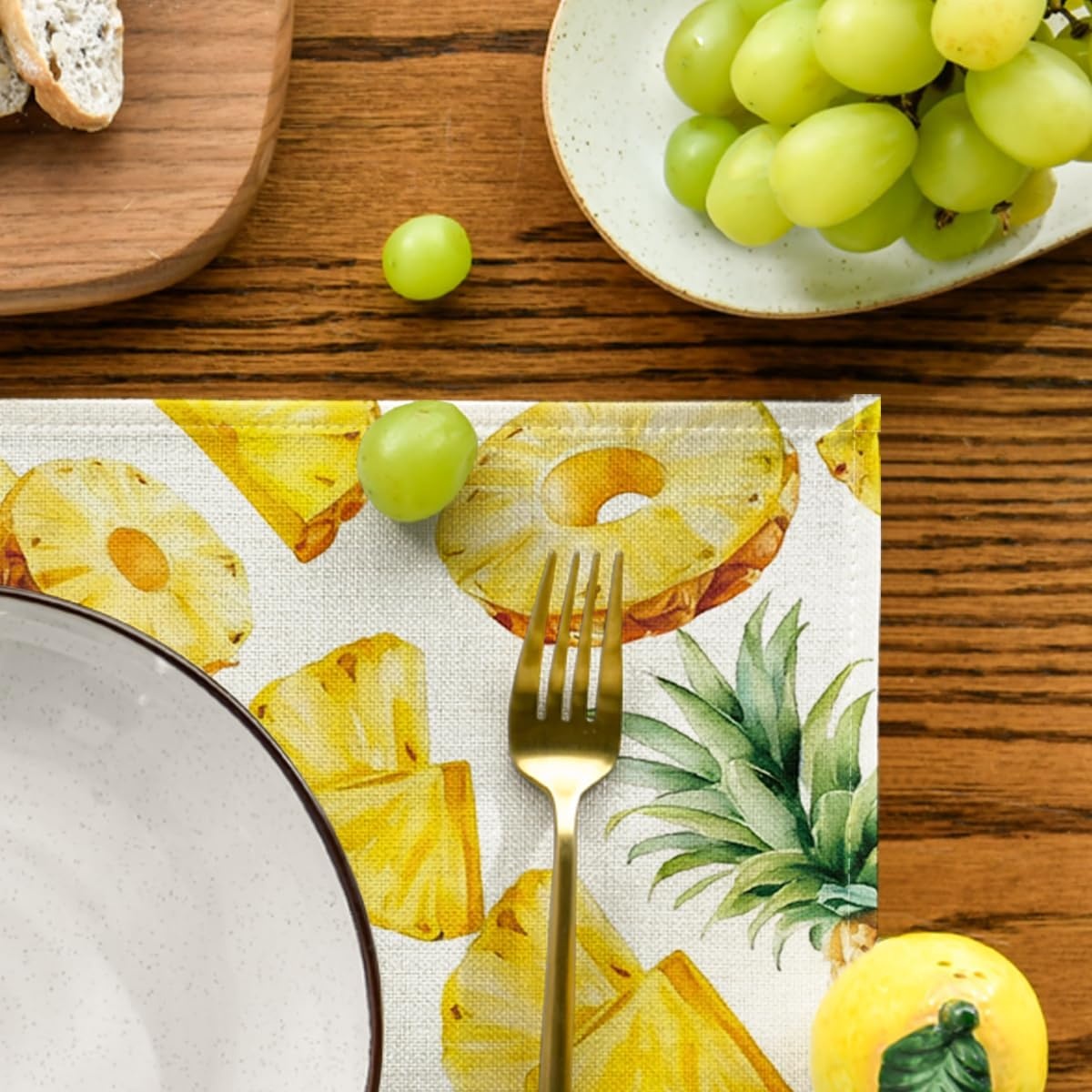 image:imageArtoid Mode Lemon Fruit Summer Placemats Set of 4 12x18 Inch Seasonal Spring Holiday Table Mats for Party Kitchen Dining DecorationYellowPineapple